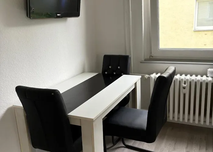 Red Dot Apartman Kamen